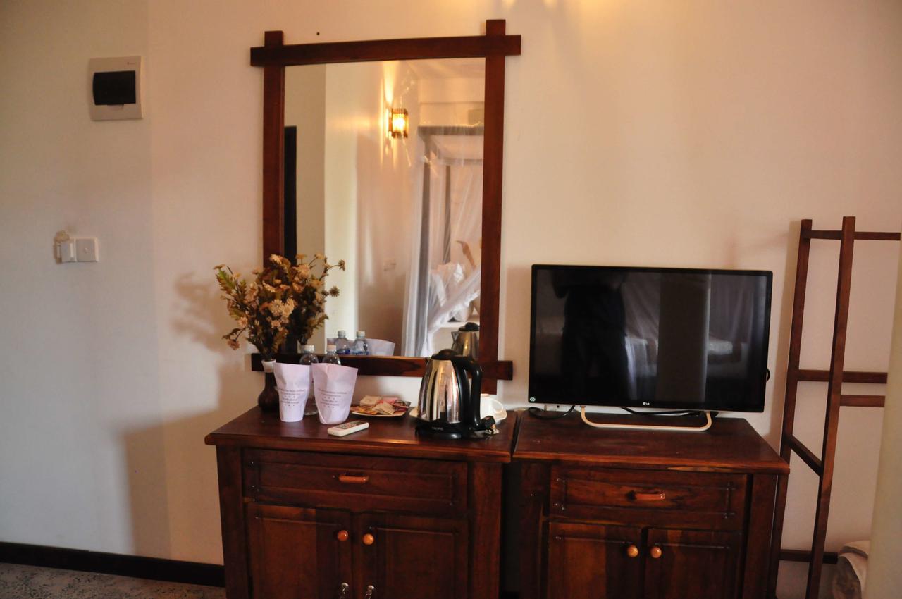 Wh Beach Resort Weligama Luaran gambar