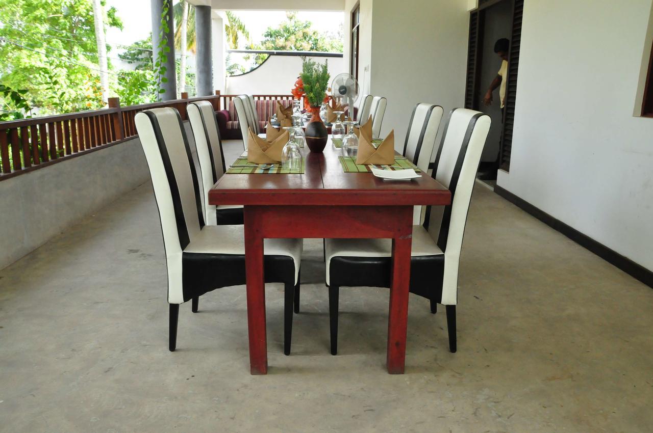 Wh Beach Resort Weligama Luaran gambar