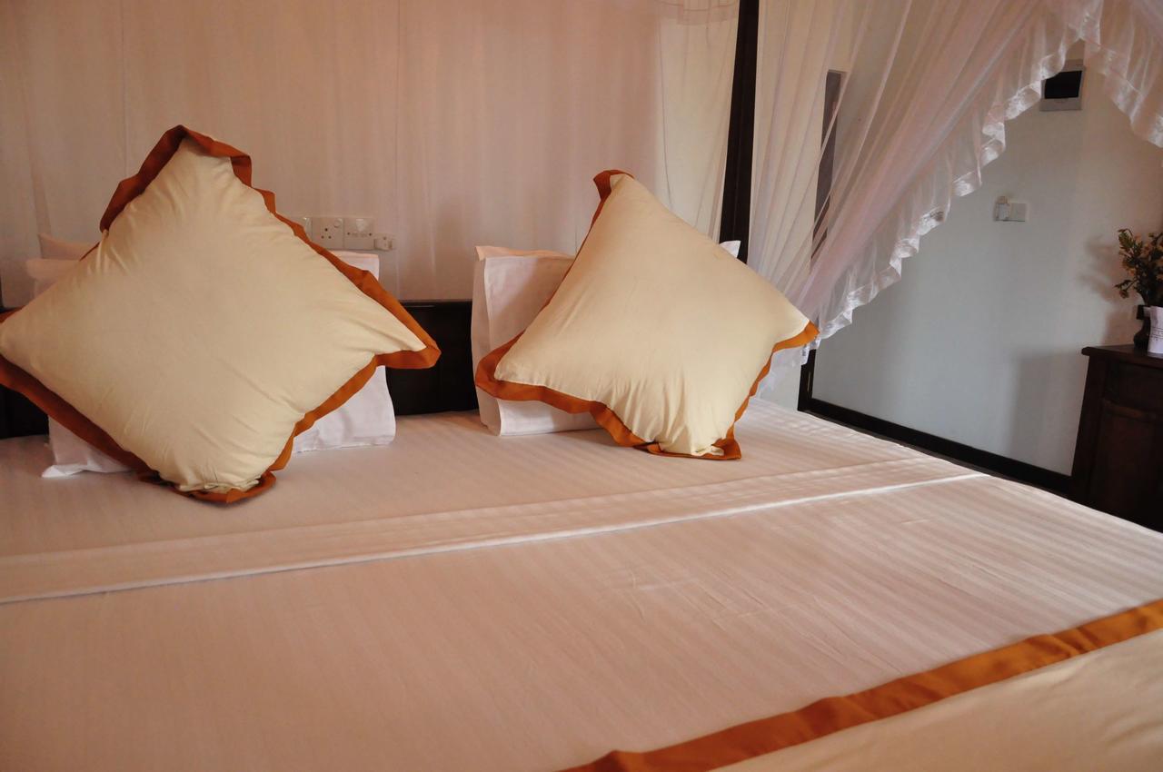Wh Beach Resort Weligama Luaran gambar