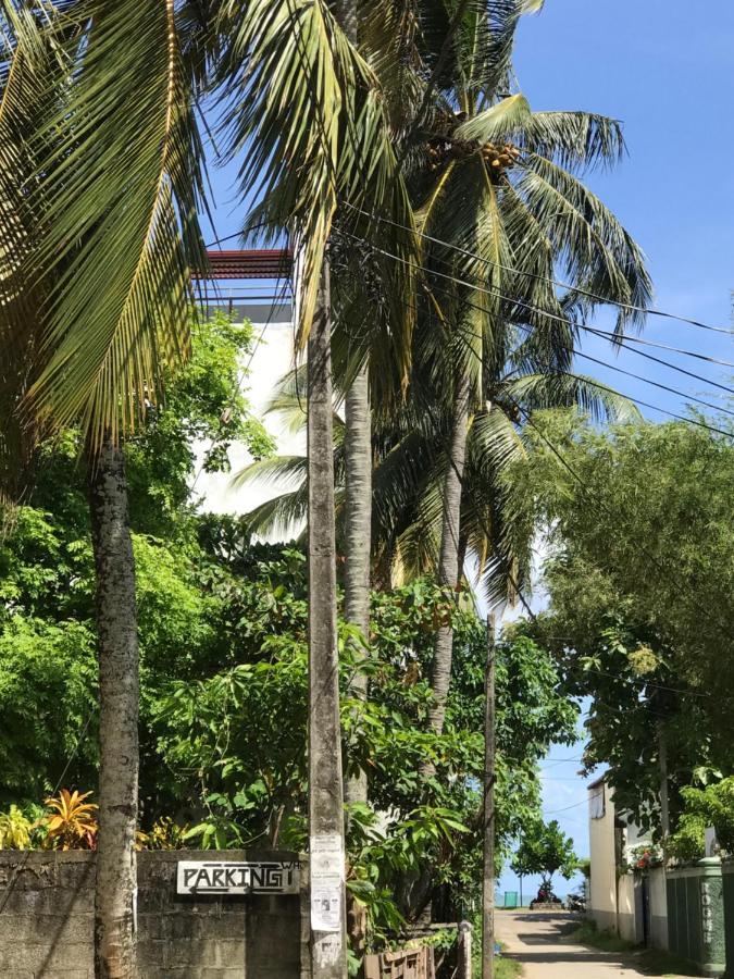 Wh Beach Resort Weligama Luaran gambar