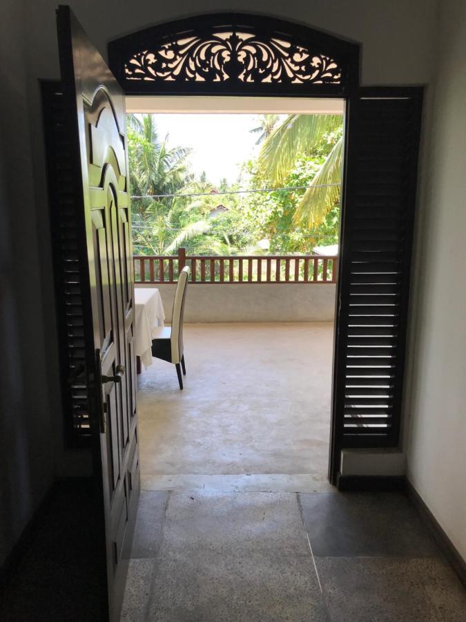 Wh Beach Resort Weligama Luaran gambar