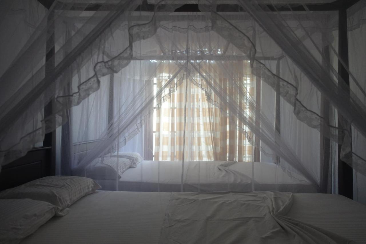 Wh Beach Resort Weligama Luaran gambar