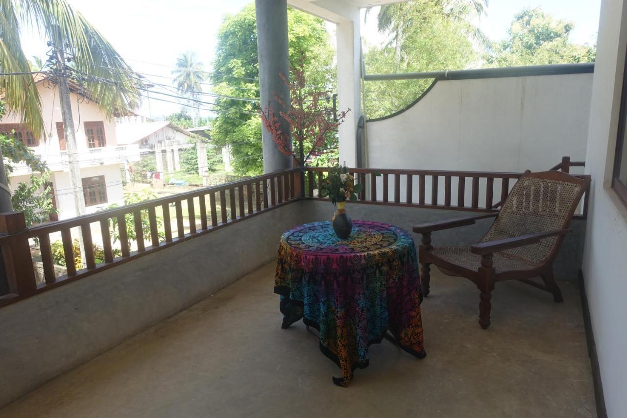 Wh Beach Resort Weligama Luaran gambar
