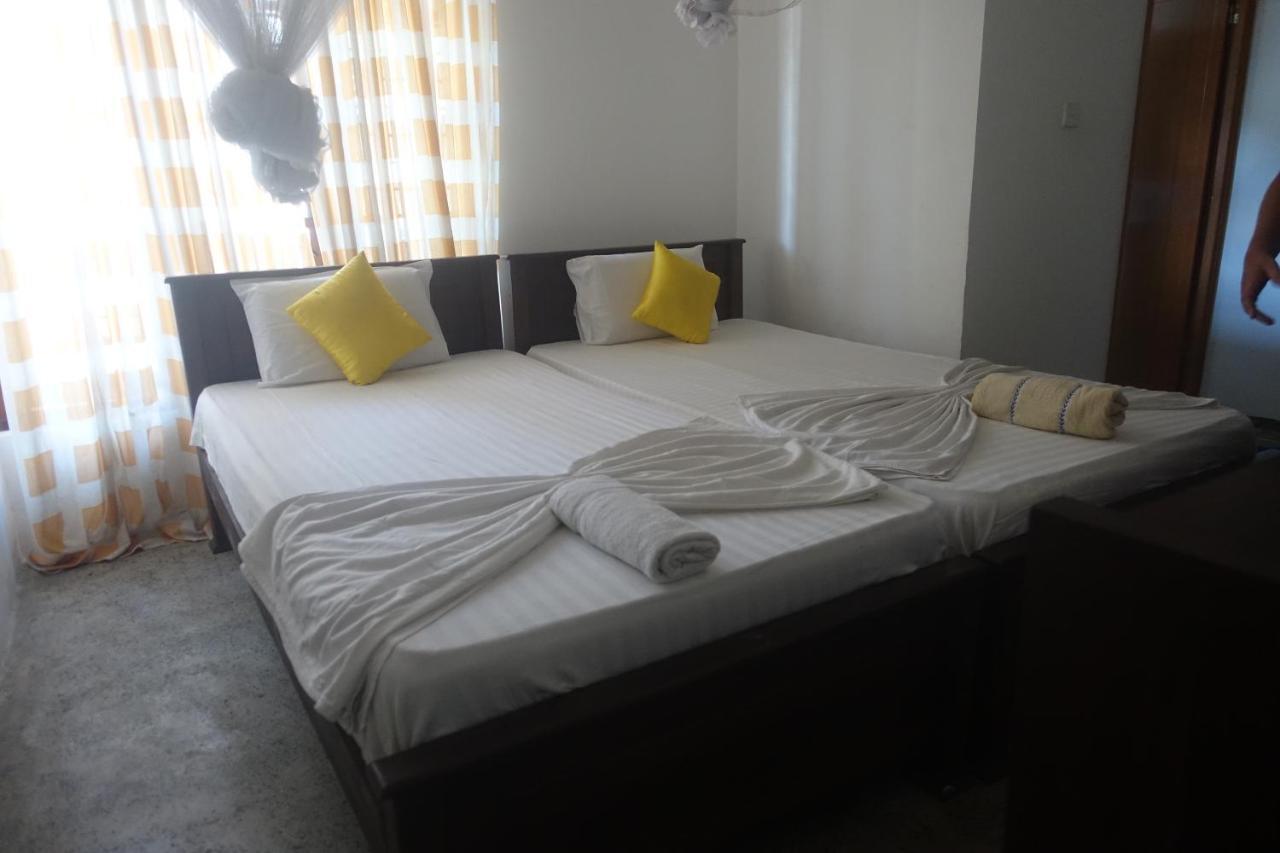Wh Beach Resort Weligama Luaran gambar